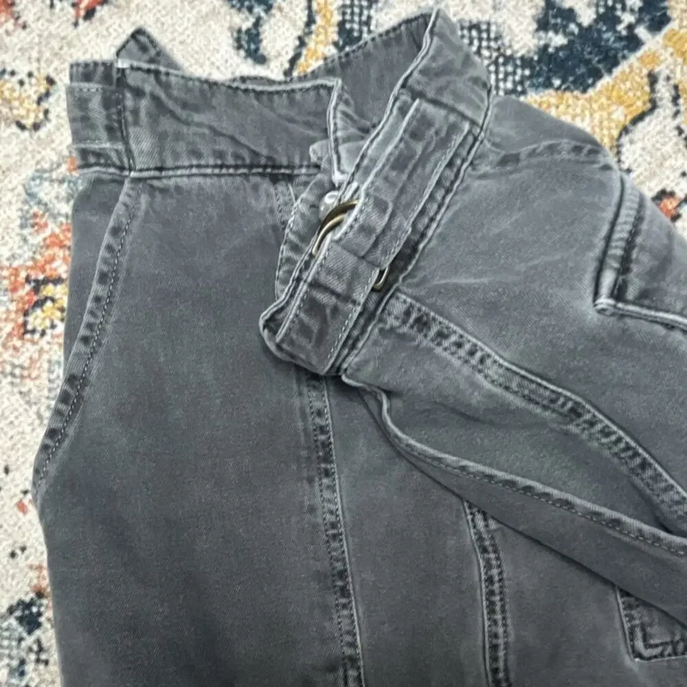 Free People Gray Denim Mini Skirt Womens Size 0 Belt Zip Pockets